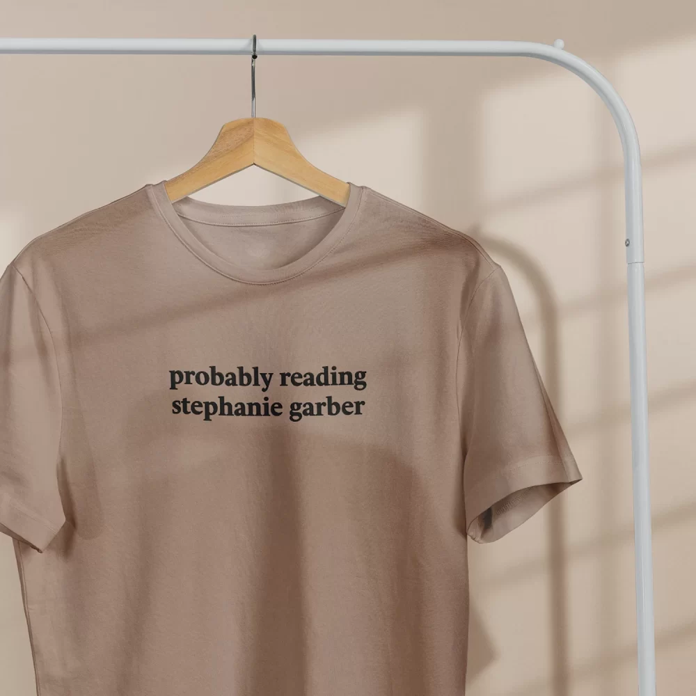 CHRM | T-shirt Camel | probably reading